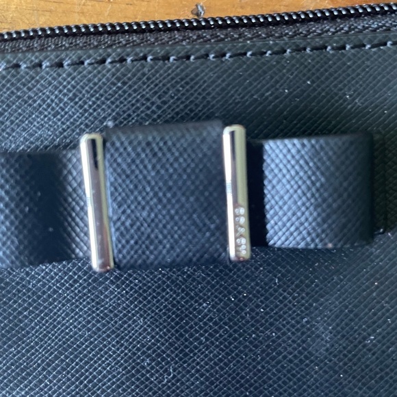 Coach 51672 Darcy Saffiano Crossgrain Small Bow Wristlet Wallet Black Silver - Picture 3 of 7